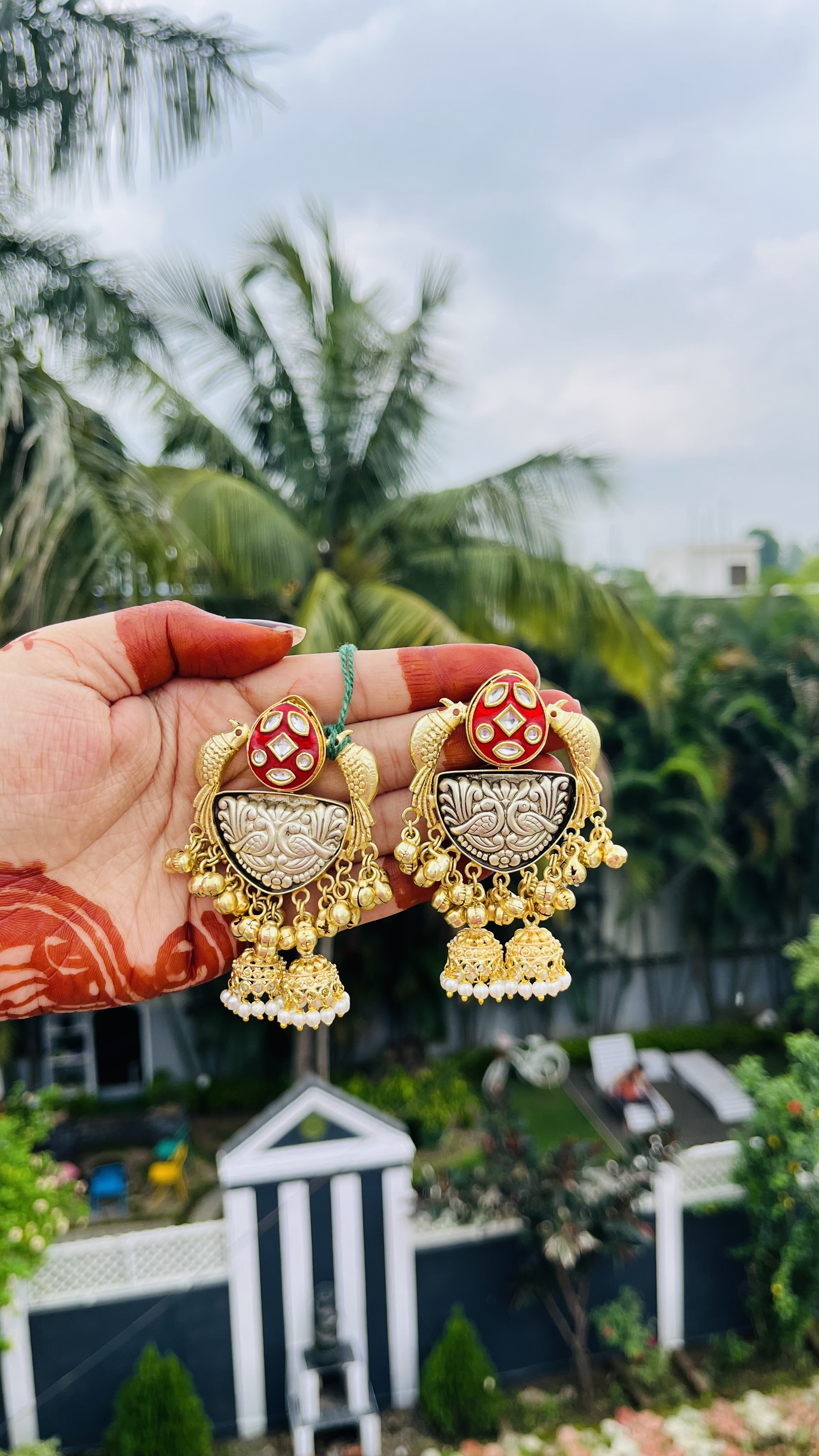 Antique Dual-Tone Kundan Jhumka Earrings with Red Enamel Top